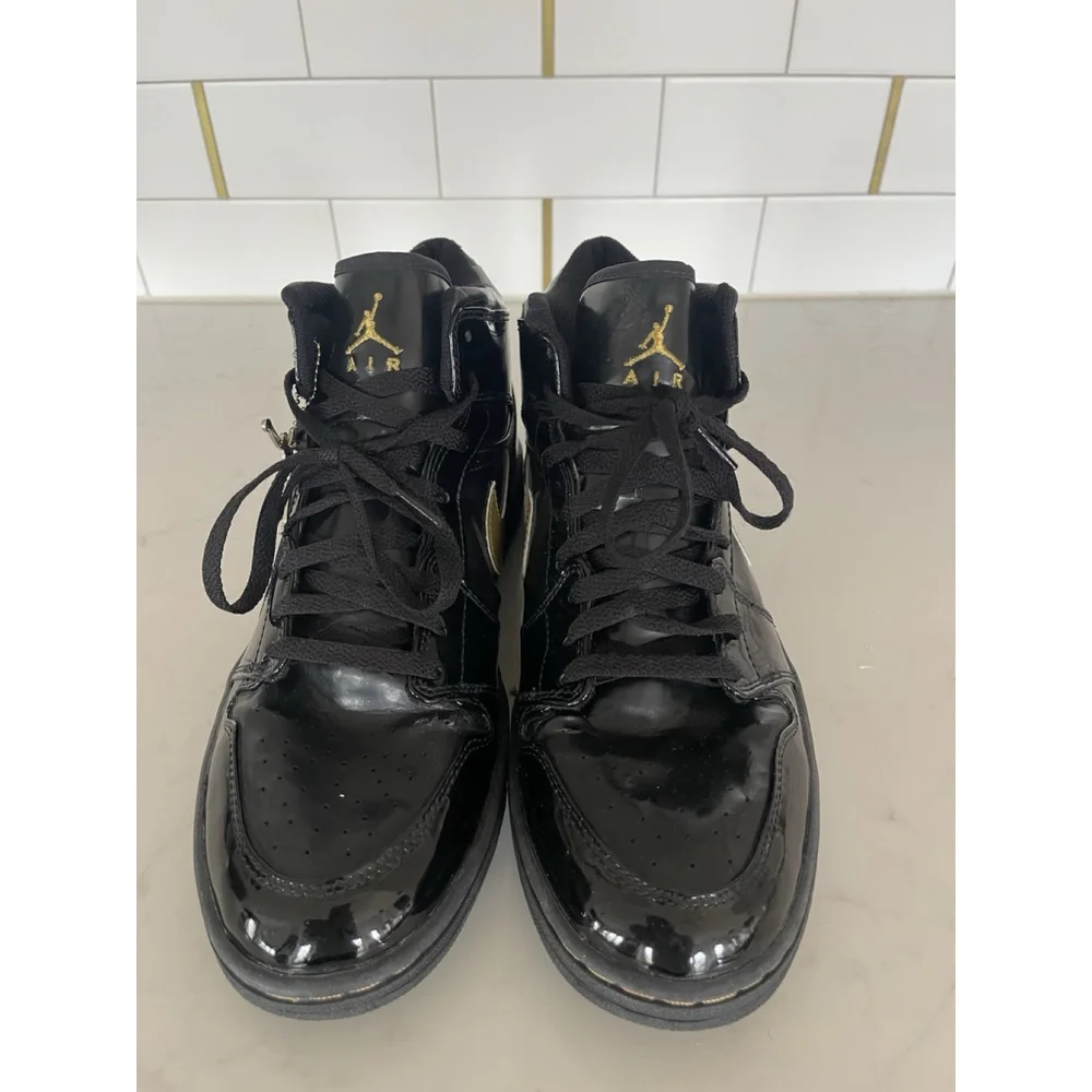 Air Jordan 1 Retro GS 'Metallic Gold Men’s Size 11.5 030911 PC8
